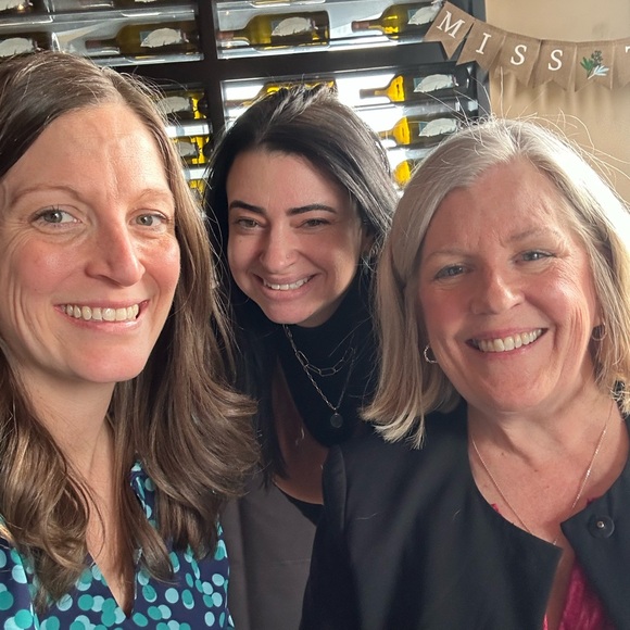 Meet your Posher, Regina - Picture 2 of 2